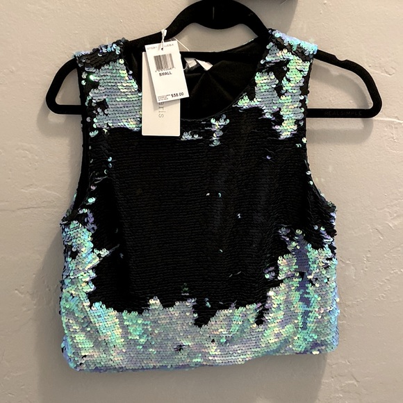 Sorta cropped top size S - Picture 2 of 3